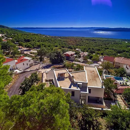 Βίλα Bellevue Bast