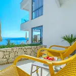 Bellevue Bast Villa *